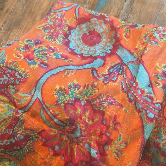 Indian Pashmina with ebroidered edge gorgeous vibrant colors - Picture 7 of 7